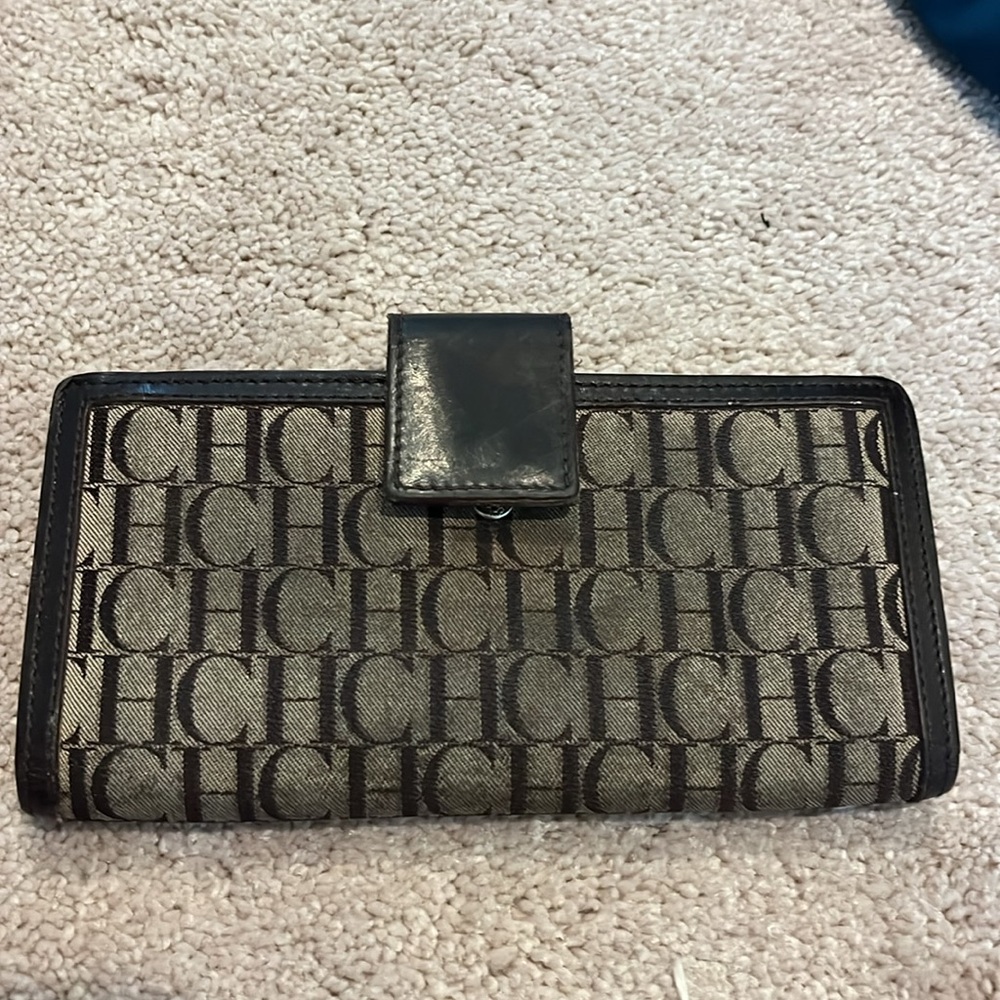 Preloved Carolina Herrera wallet